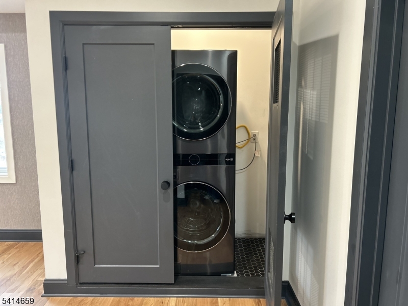 126 Newark Pompton Tpke B