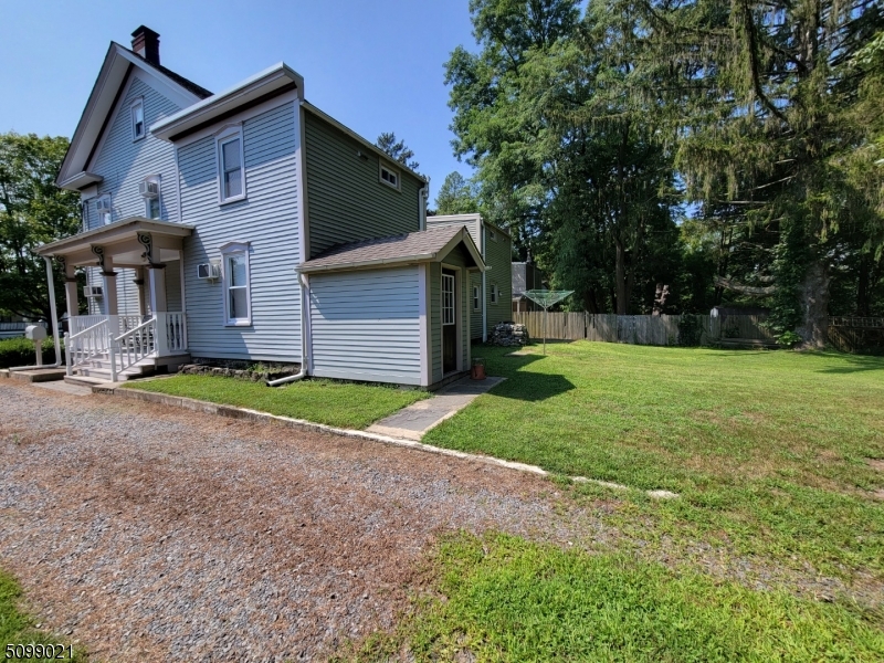 131 4Th St B