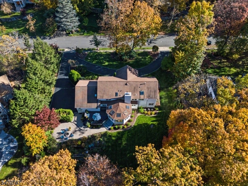 37 N Ridge Rd
