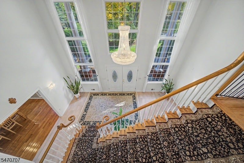 37 N Ridge Rd
