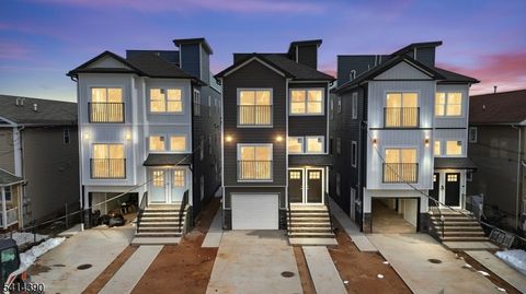 44 Milford Ave Newark City NJ 07108