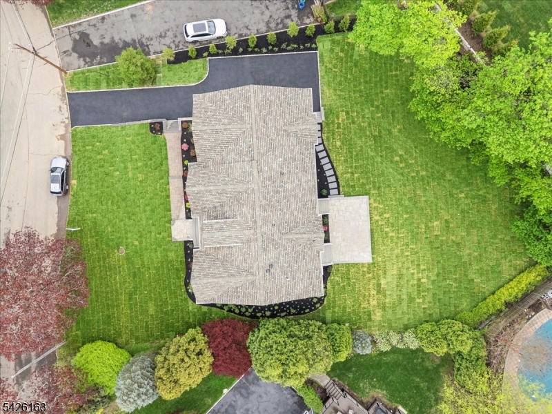 34 Crestview Ave