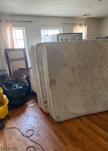 328-330 Hawthorne Ave