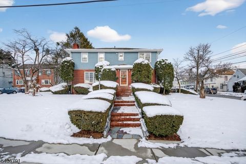 16 Parkview Pl Passaic City NJ 07055