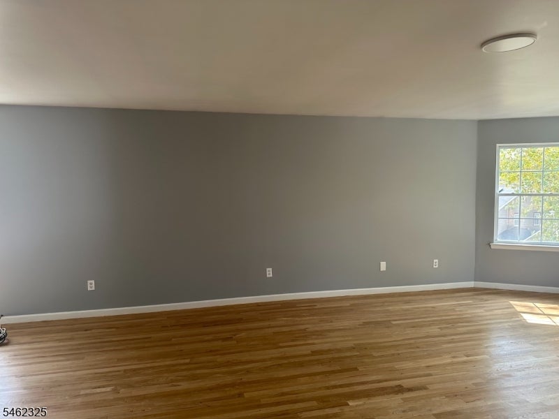 54 Melrose Ave 2