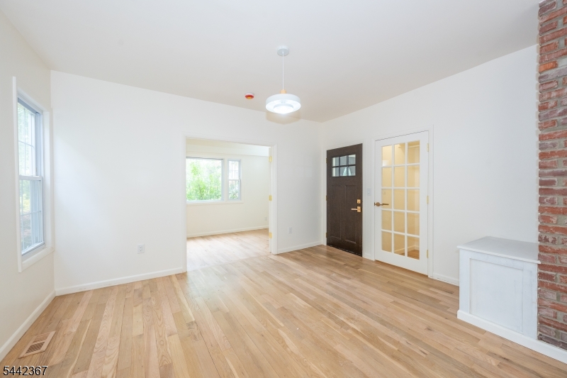 231 Waverly Pl