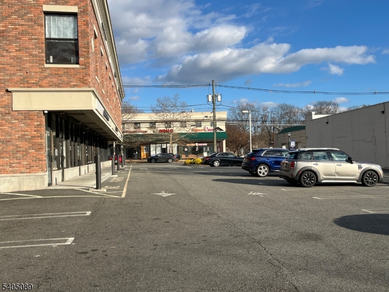 34 S Livingston Ave 1-A