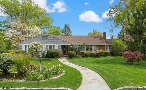 373 Upland Rd Mountainside Boro NJ 07092