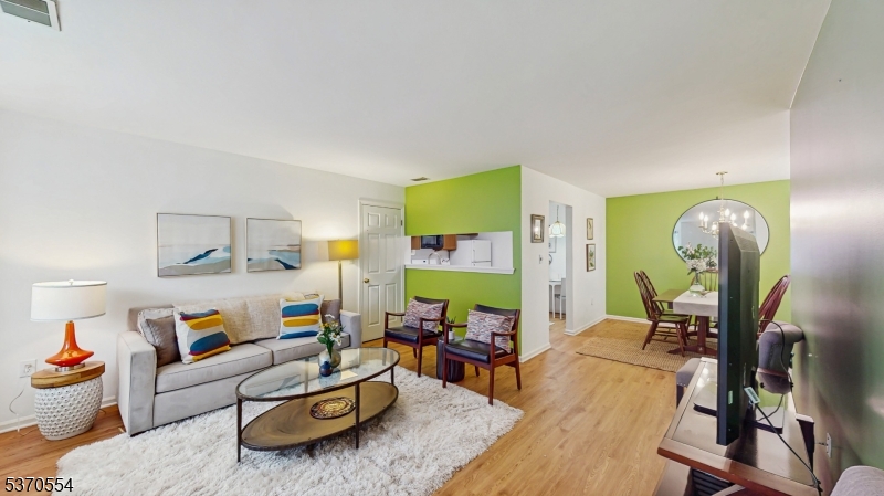 50 Pine St 4E