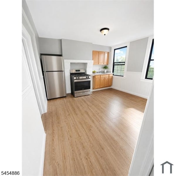 840 Mount Prospect Ave 3