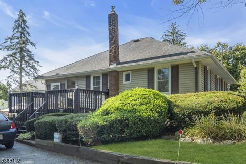 128 Franklin Rd Denville Twp. NJ 07834