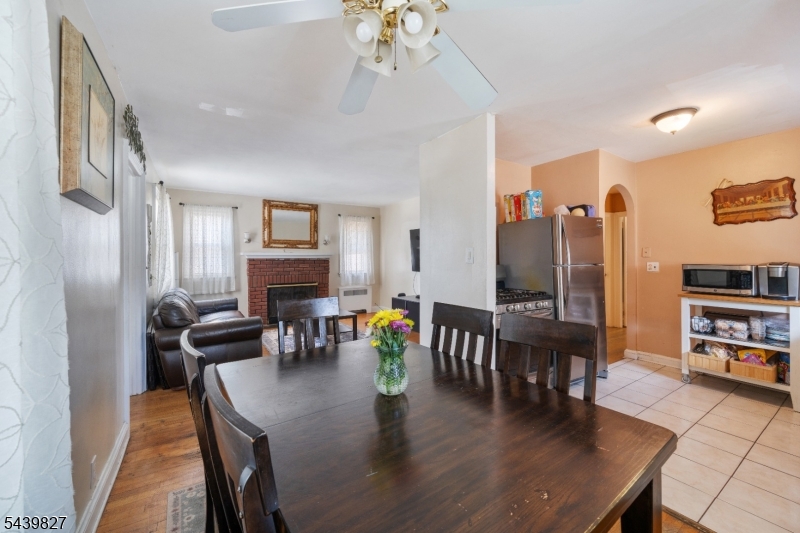 66 Merselis Ave