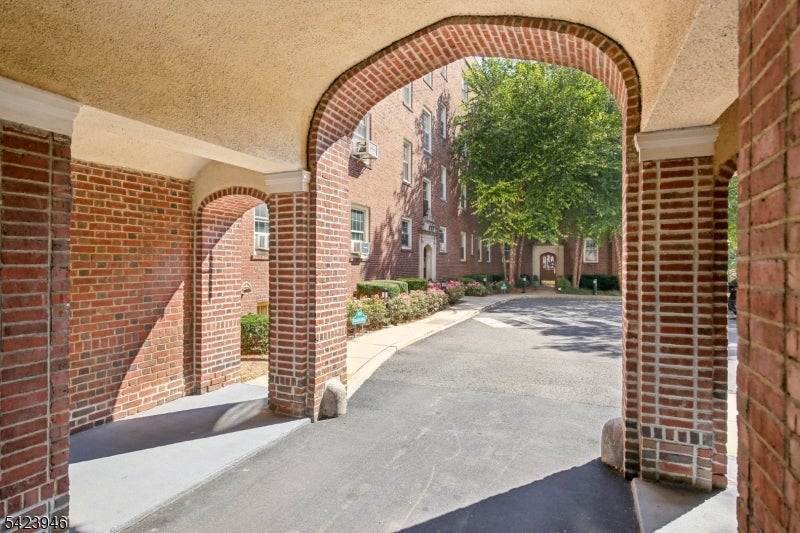 133 Summit Ave 39