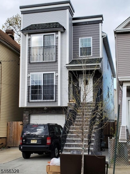 253 Magnolia Ave
