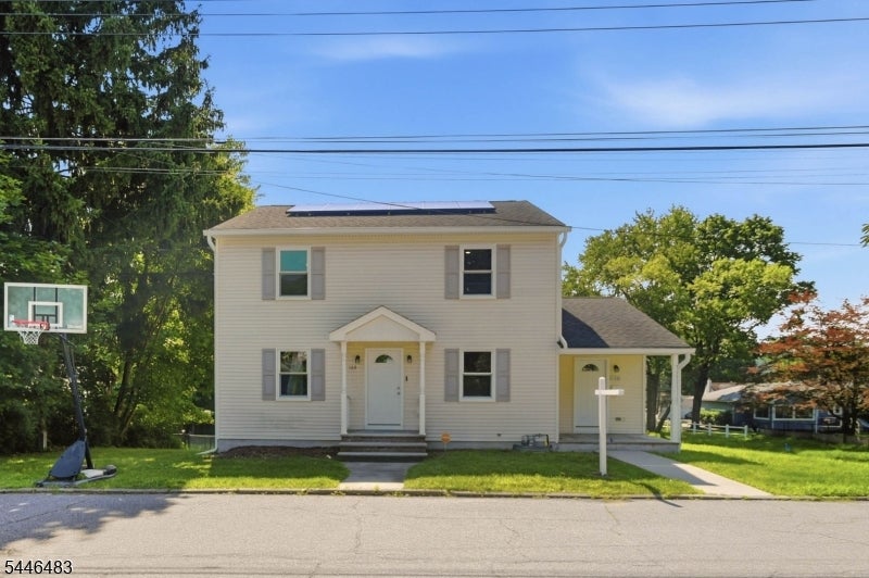 160 Lincoln Ave
