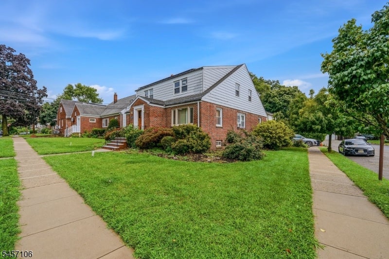 98 Baldwin Pl 2