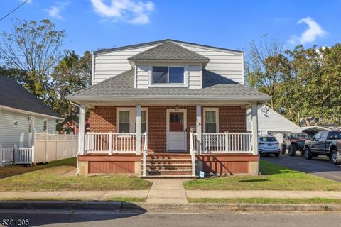 Photo of 148 South 4th Ave, Manville, NJ 08835 (MLS # 3993405)