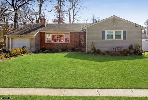 16 Canterbury Dr Scotch Plains Twp. NJ 07076