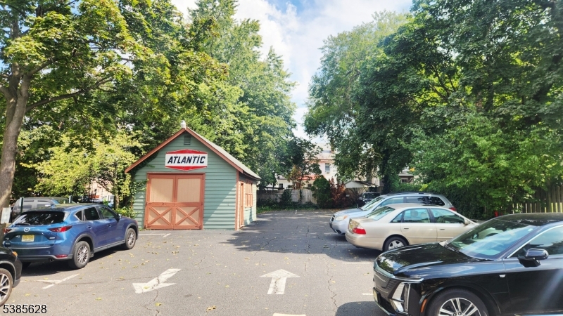 134 Main St