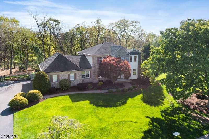 93 Sleepy Hollow Ln