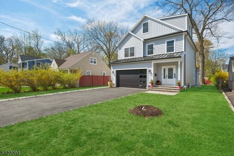 35 Lee Rd Livingston Twp. NJ 07039