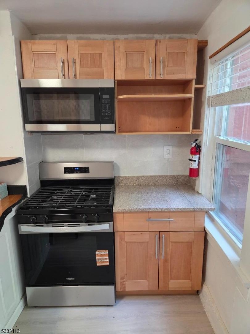1017 Main St