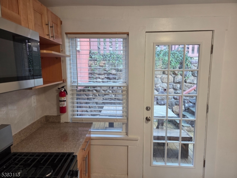 1017 Main St