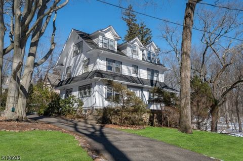 Photo of 55 Tower Hill Rd, Mountain Lakes, NJ 07046 (MLS # 3994558)