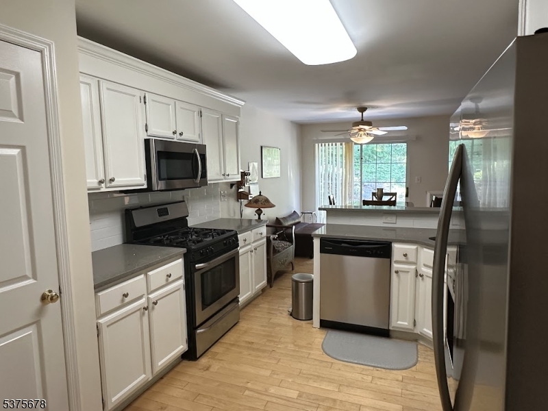 3 Woodmont Dr
