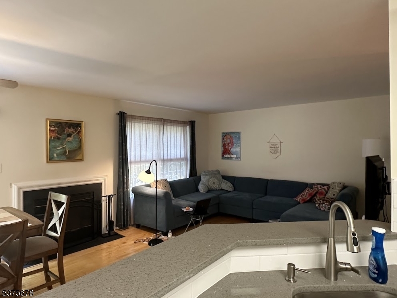 3 Woodmont Dr
