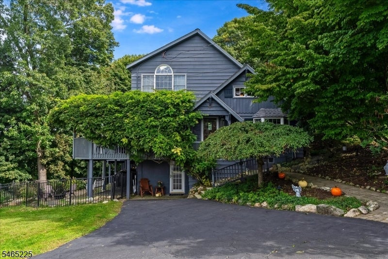 10 Highview Rd