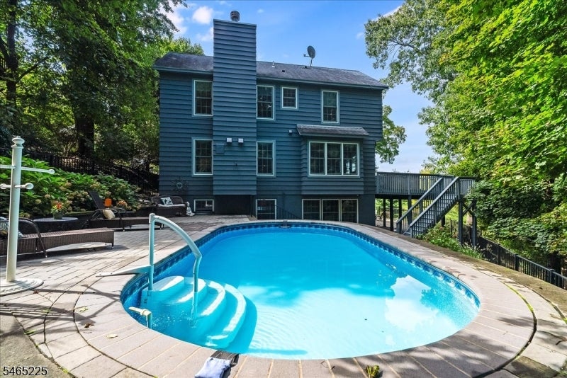 10 Highview Rd