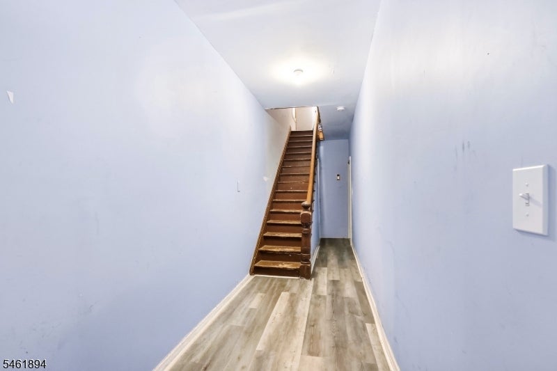 187 2Nd St