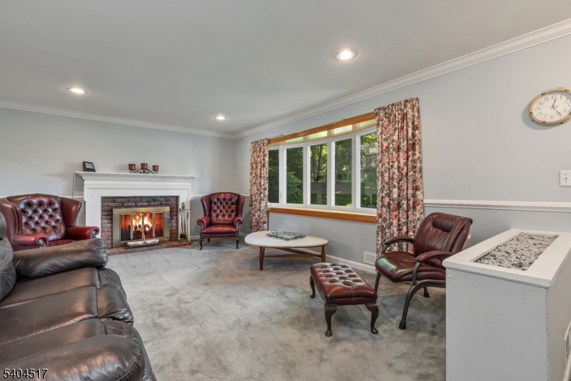 6 Deerfield Rd