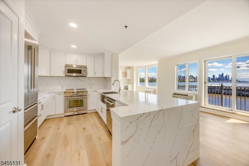 6315 City Pl 315