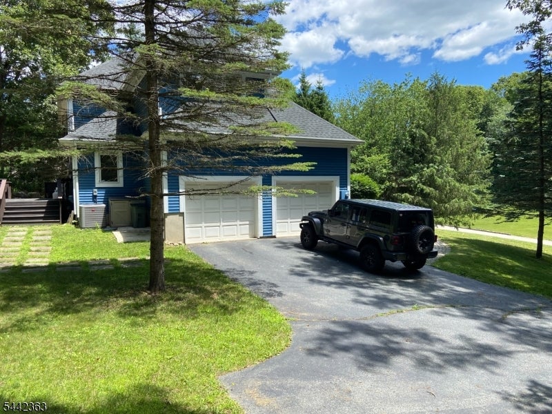 39 Radcliffe Dr