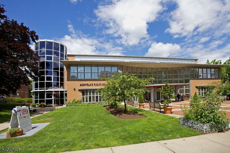 12 S Mountain Ave 25