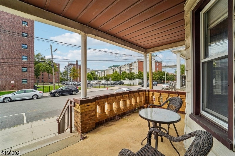 155 W 3Rd St