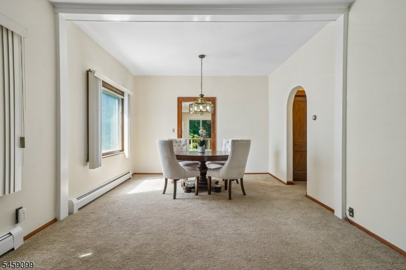 327 Saint Cloud Ave