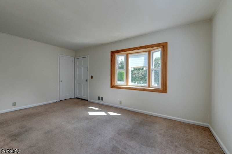 8 Tyler Ct