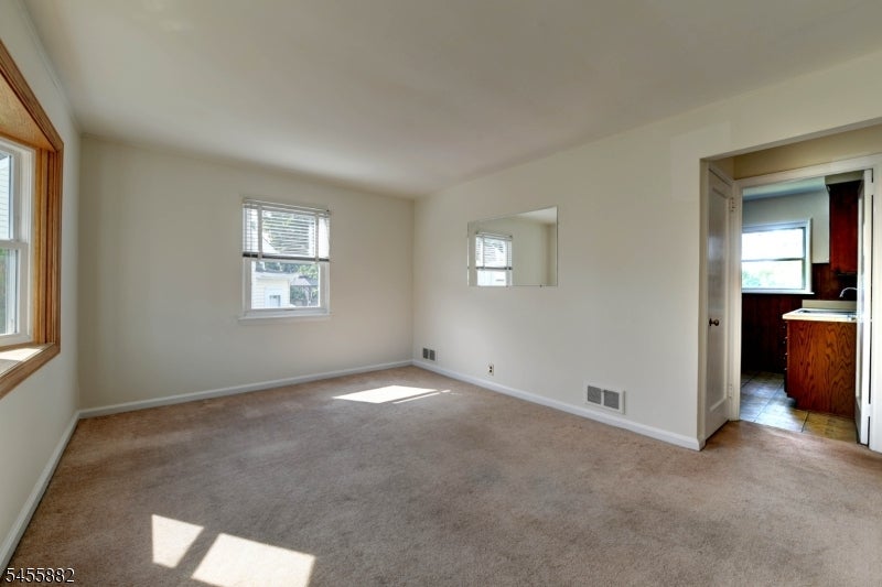 8 Tyler Ct
