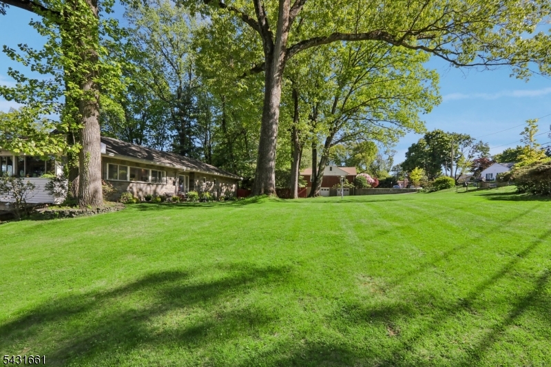 122 Sunrise Dr