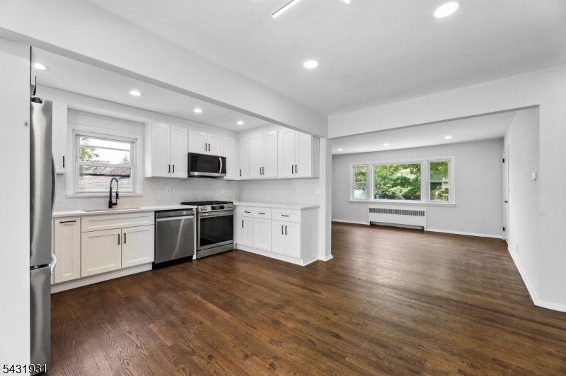 14 John St 2