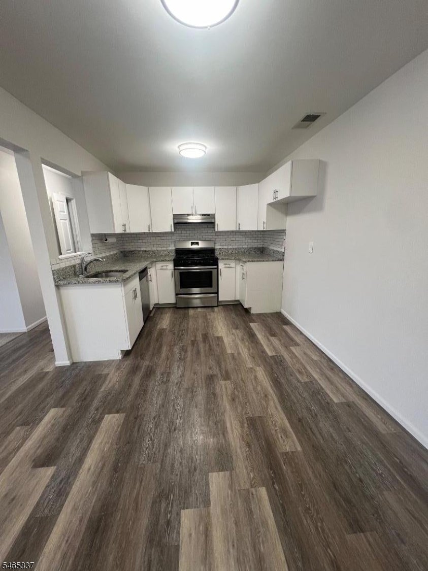 713 Tallwood Lane