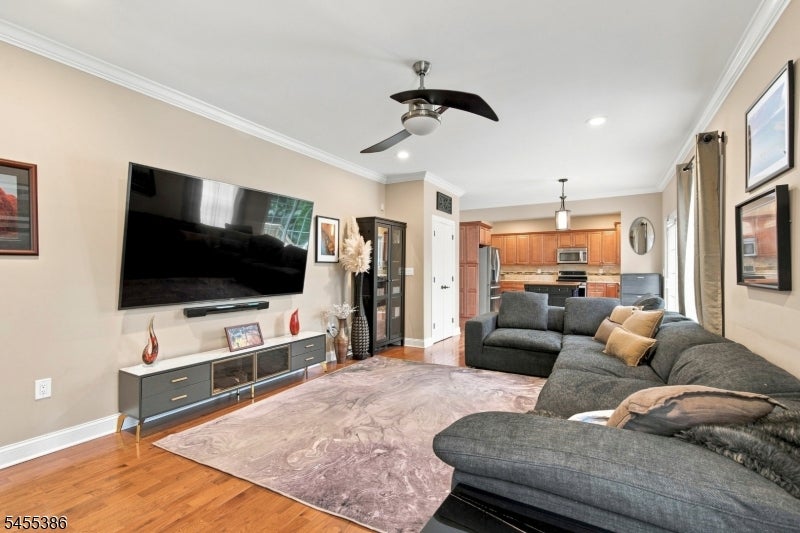 18 Kendall Rd