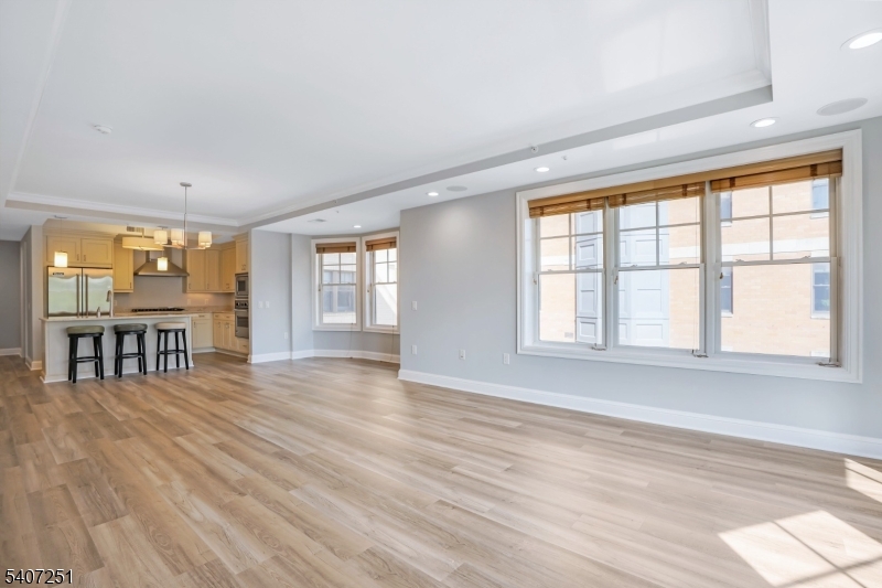 40 W Park Place Unit 412 412