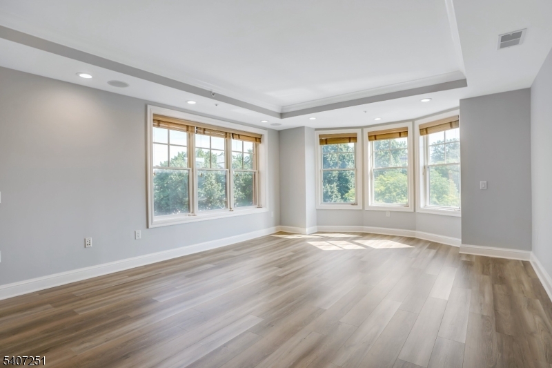 40 W Park Place Unit 412 412