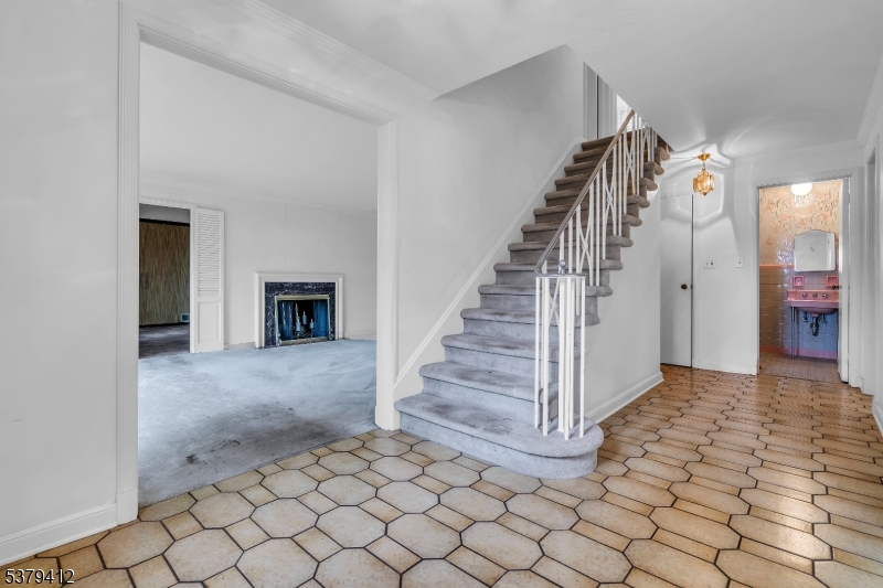 250 Fairmount Ave