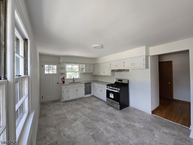 384 Delawanna Ave 2