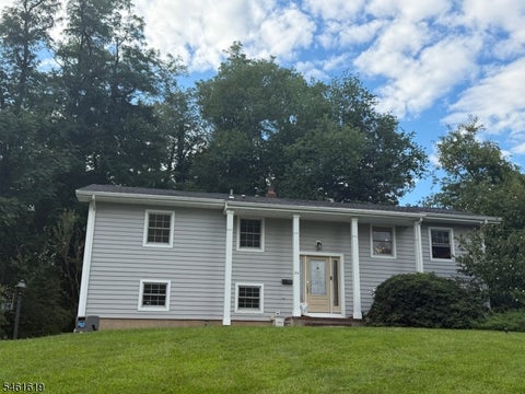Photo for 74 Fairway Dr
